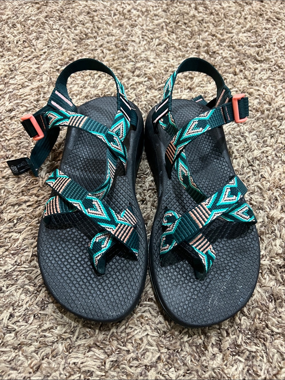 Chaco z cloud sandals sz 10 Punta pine